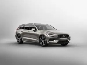 Volvo V60 MY 2018 - Test Drive in Anteprima