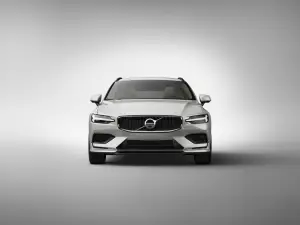 Volvo V60 MY 2018 - Test Drive in Anteprima