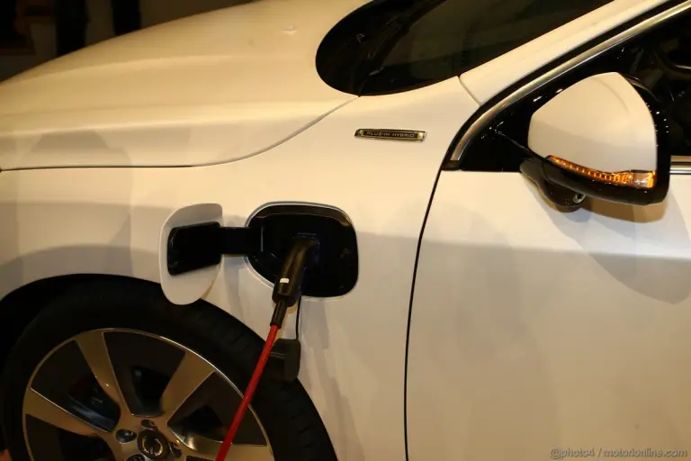 Volvo V60 Plug-in hybrid Ginevra 2011 - 3