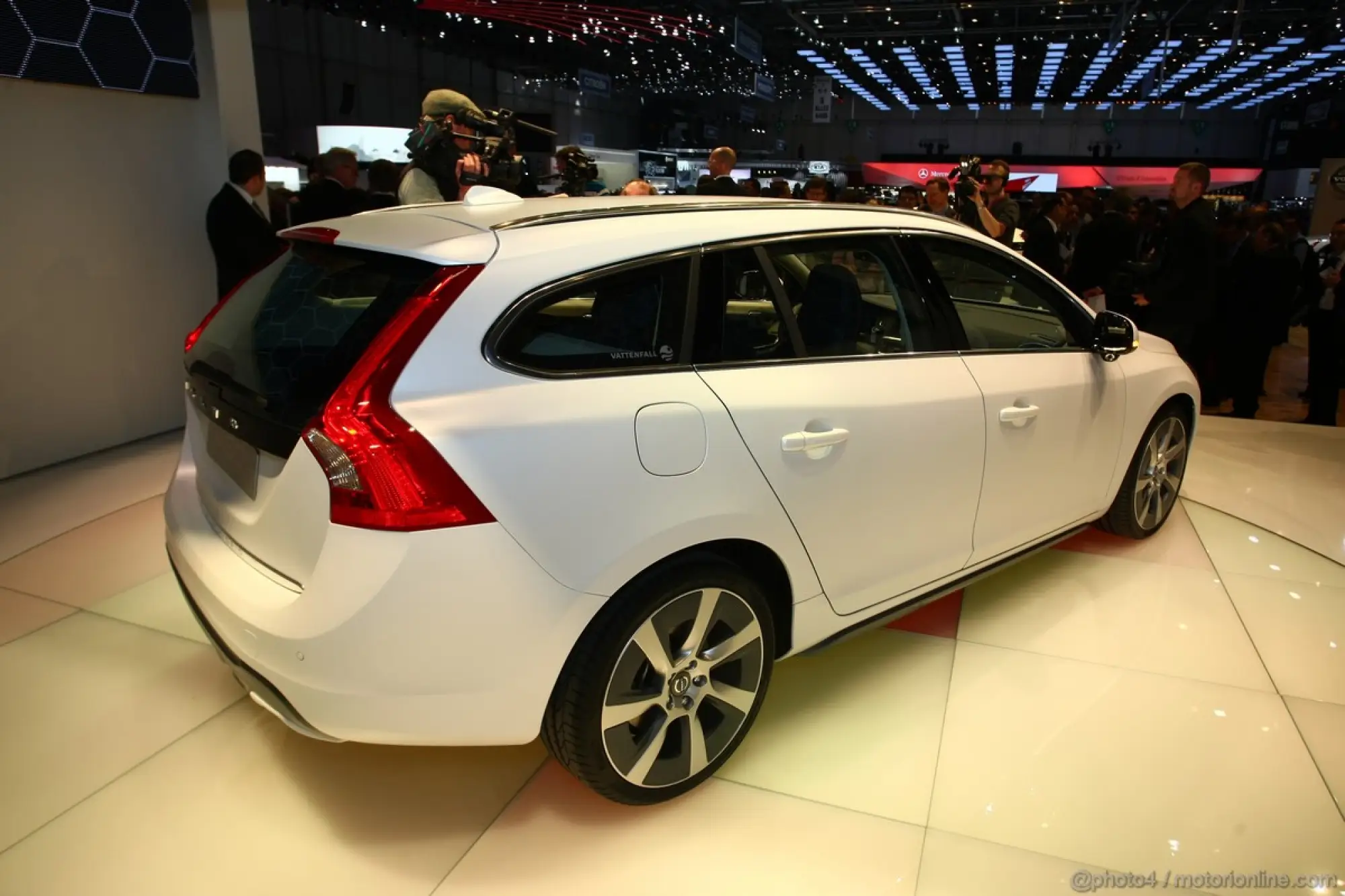 Volvo V60 Plug-in hybrid Ginevra 2011 - 7