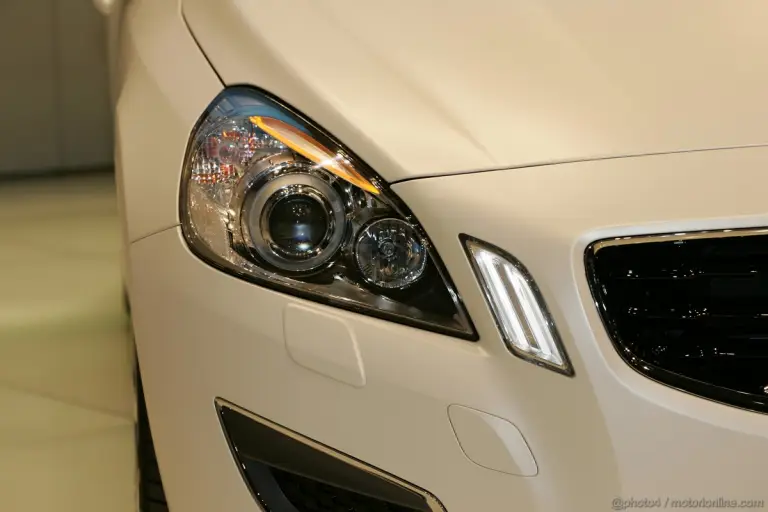 Volvo V60 Plug-in hybrid Ginevra 2011 - 9