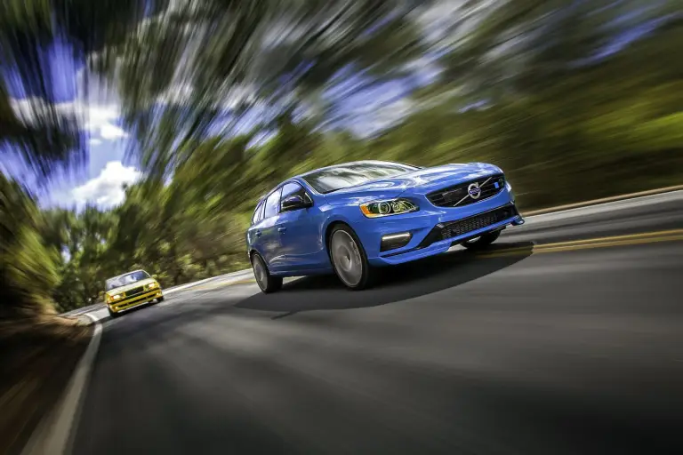 Volvo V60 Polestar e Volvo 855 T5-R - 9