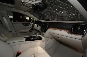 Volvo V60 - Salone di Ginevra 2018