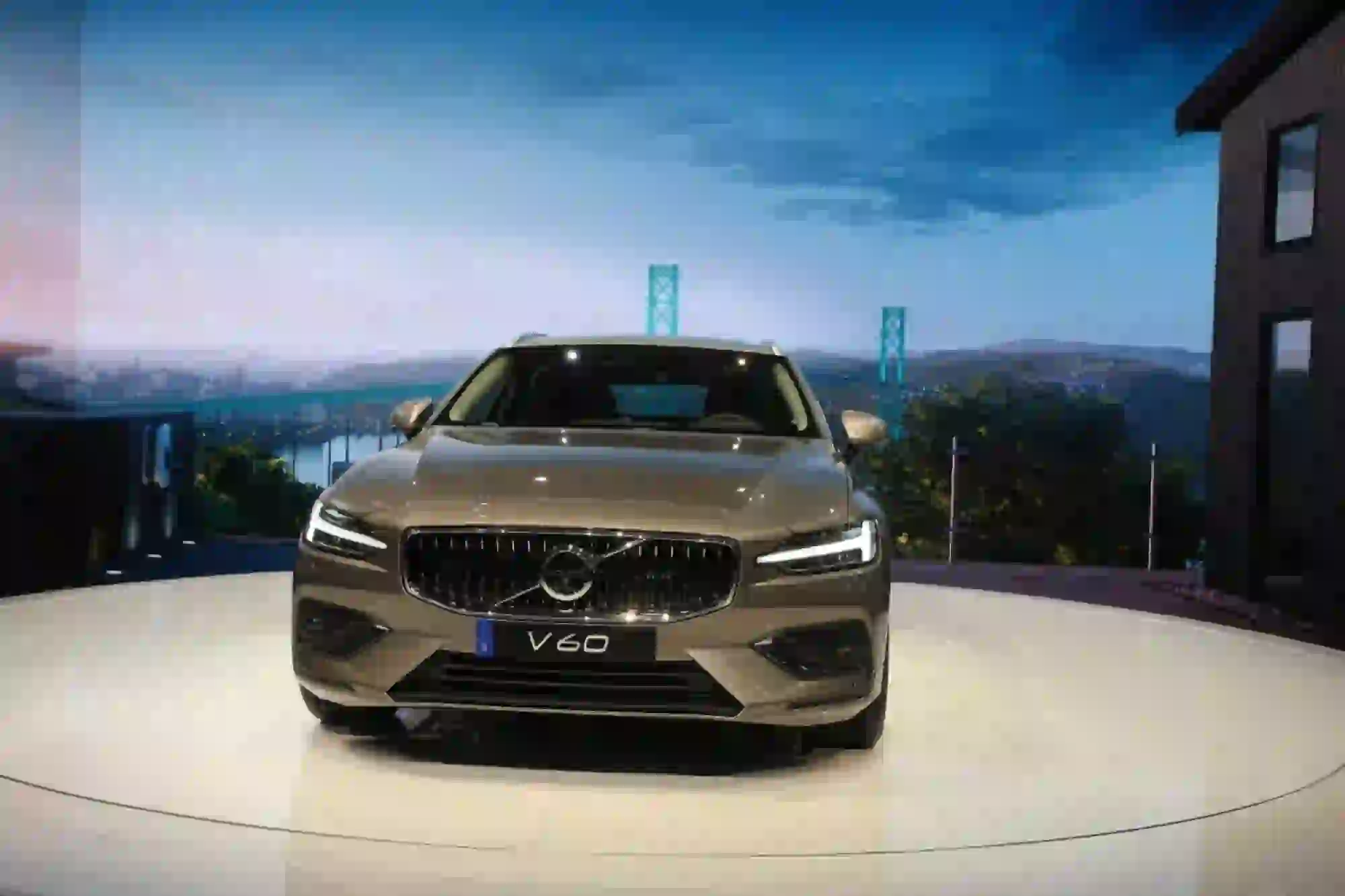 Volvo V60 - Salone di Ginevra 2018 - 2