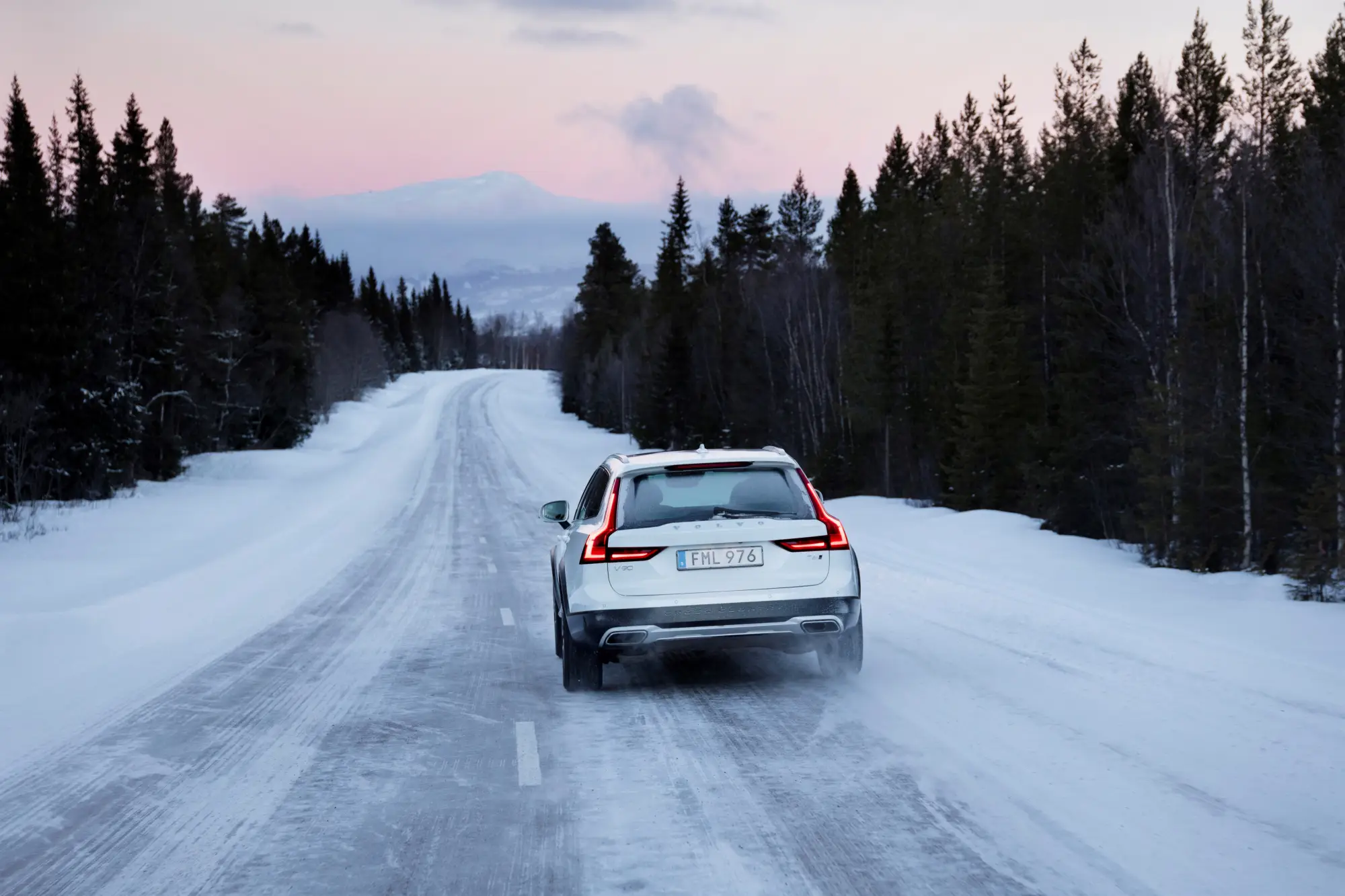 Volvo V90 Cross Country 2017 - 10