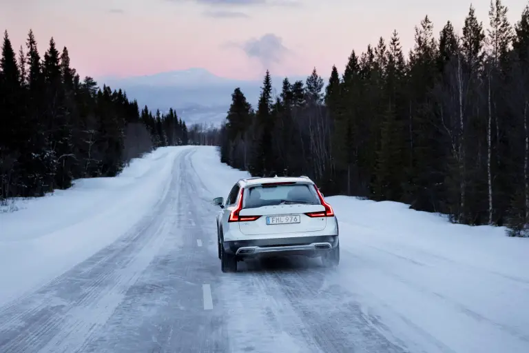 Volvo V90 Cross Country 2017 - 10