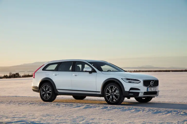 Volvo V90 Cross Country 2017 - 12