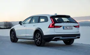 Volvo V90 Cross Country 2017 - 13