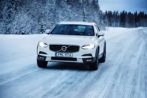 Volvo V90 Cross Country 2017 - 16