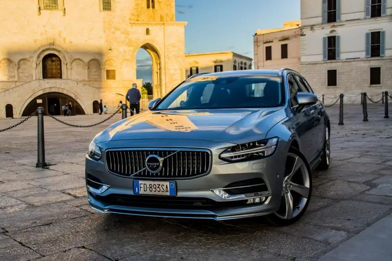 Volvo V90 e S90 - Test Drive in Anteprima - 25