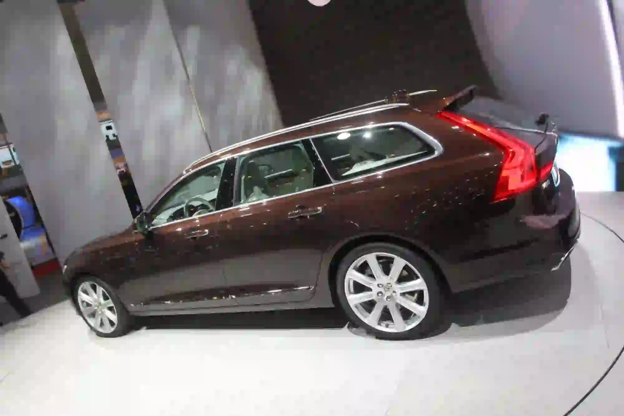 Volvo V90 - Salone di Ginevra 2016 - 4