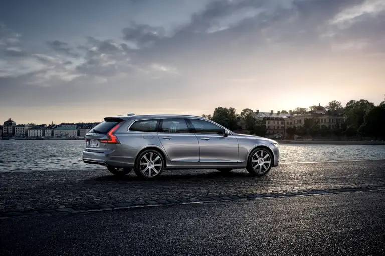 Volvo V90 - 24