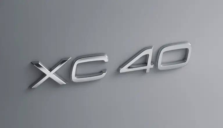 Volvo XC40 anticipazioni Settembre 2017 - 4