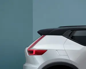 Volvo XC40 e S40 Concept - 10