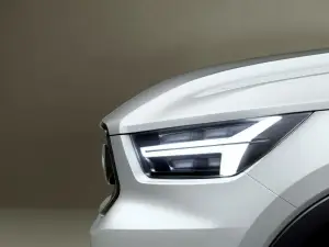 Volvo XC40 e S40 Concept