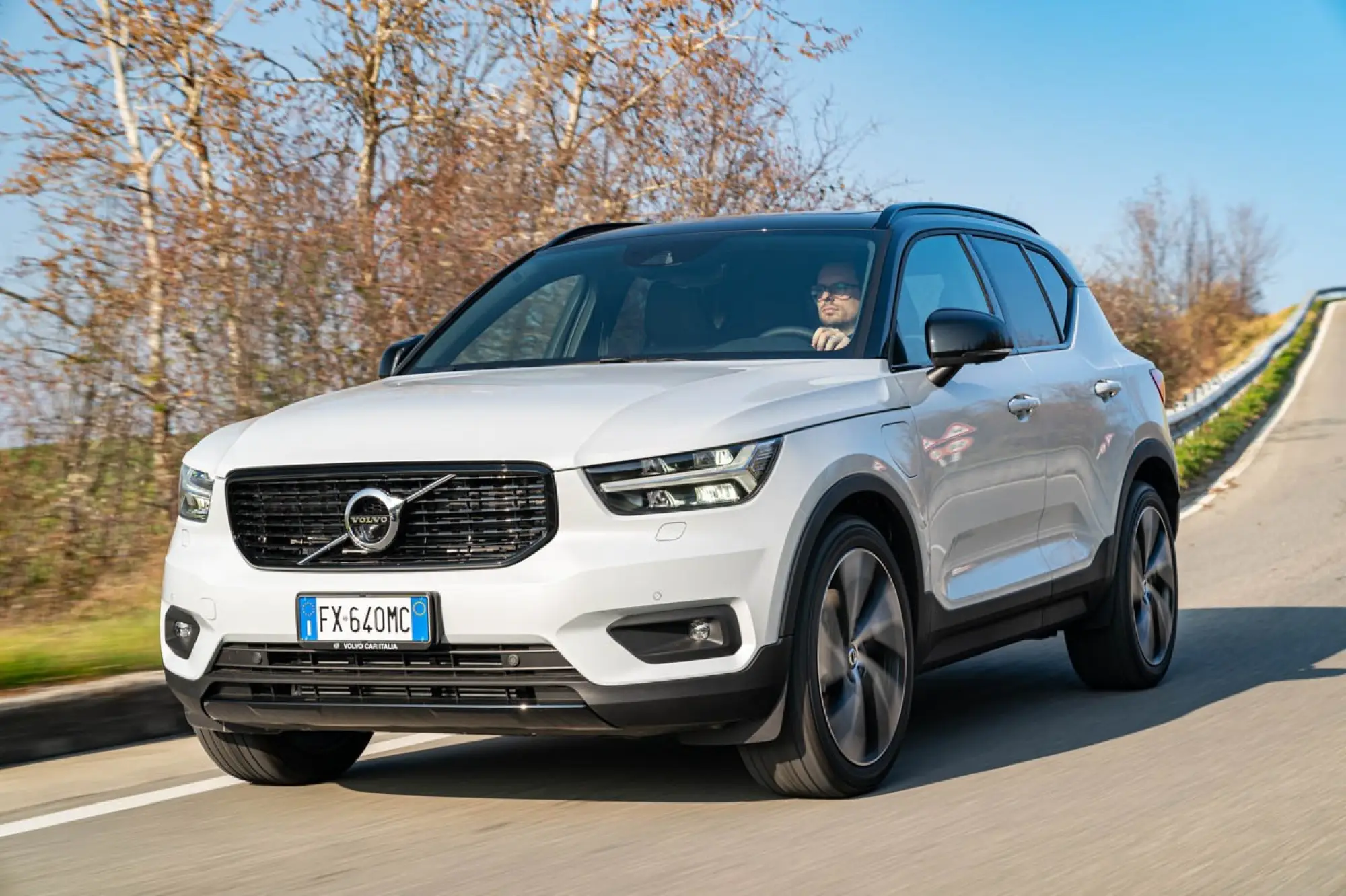 Volvo XC40 Recharge Plug-In Hybrid - Foto Ufficiali - 5