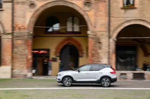 Volvo XC40 Recharge Plug-In Hybrid - Foto Ufficiali