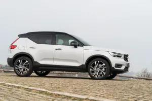 Volvo XC40 Recharge Plug-In Hybrid - Foto Ufficiali