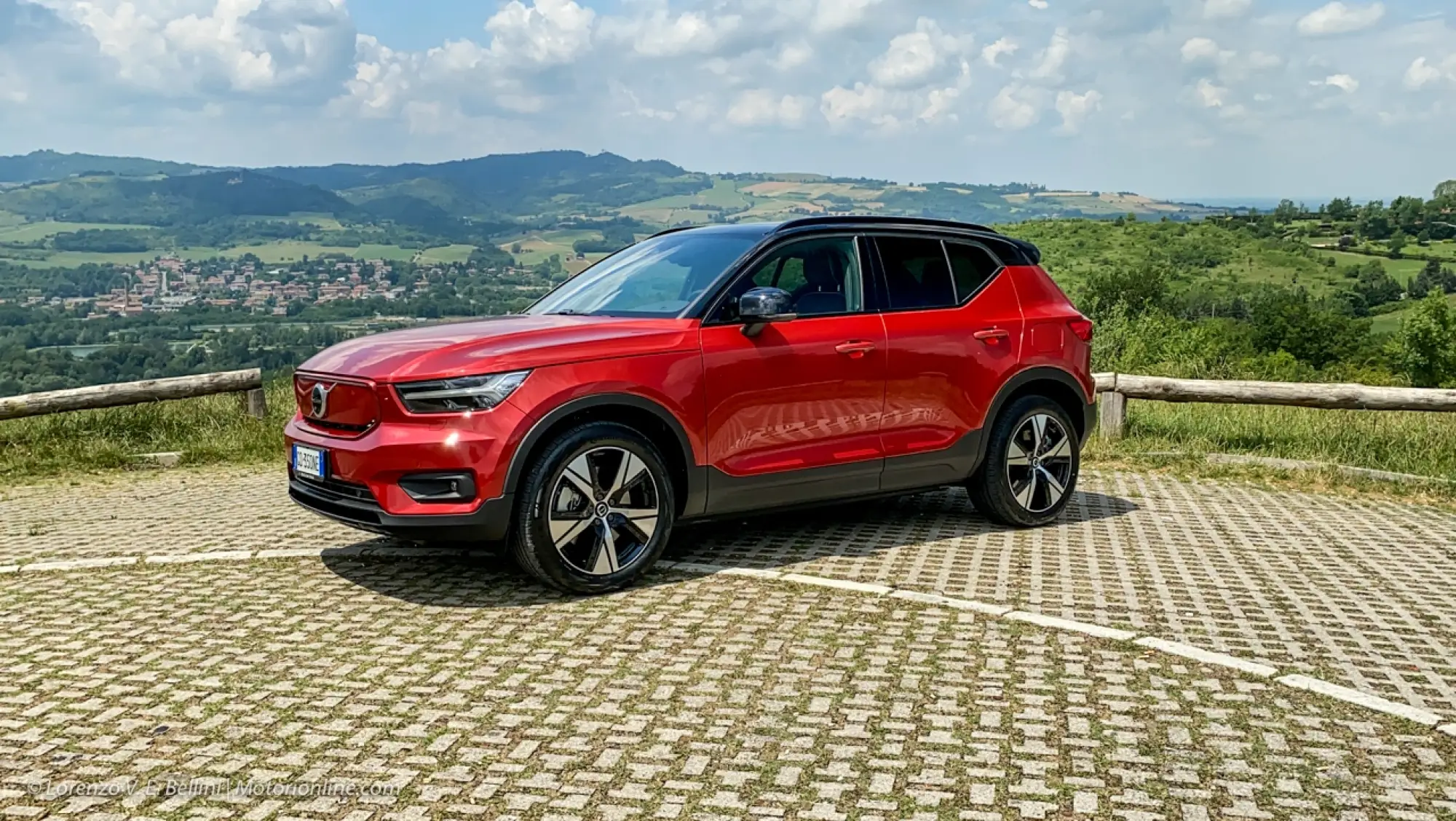 Volvo XC40 Recharge - Primo contatto - 2