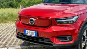 Volvo XC40 Recharge - Primo contatto