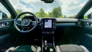Volvo XC40 Recharge - Primo contatto