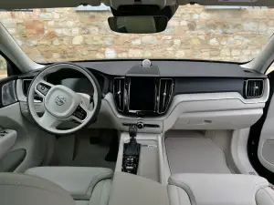 Volvo XC60 2017 - Primo Contatto  - 9