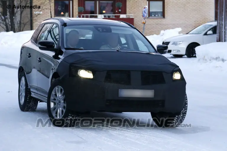 Volvo XC60 facelift - Foto spia 24-01-2013 - 1
