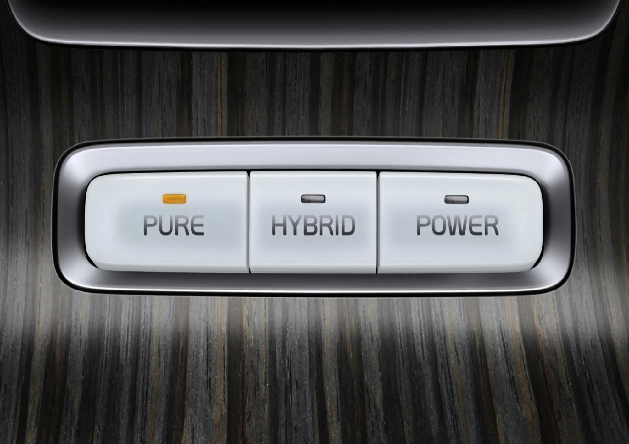 Volvo XC60 ibrida plug-in - Foto ufficiali - 2