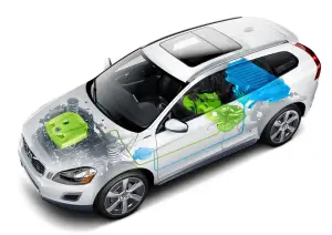 Volvo XC60 ibrida plug-in - Foto ufficiali - 22