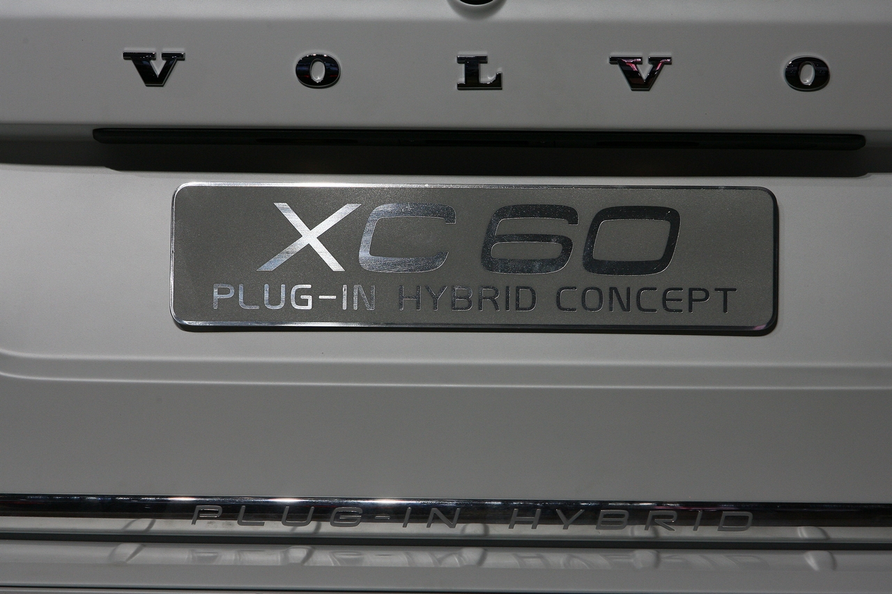 Volvo XC60 Plug In Hybrid Concept - Salone di Detroit 2011