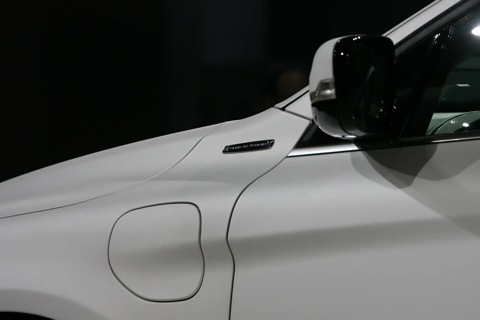 Volvo XC60 Plug In Hybrid Concept - Salone di Detroit 2011 - 2