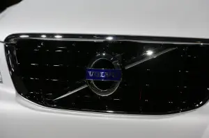 Volvo XC60 Plug In Hybrid Concept - Salone di Detroit 2011 - 1