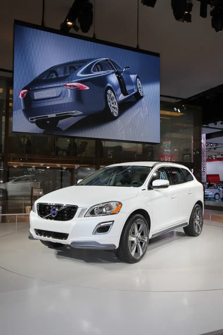 Volvo XC60 Plug In Hybrid Concept - Salone di Detroit 2011 - 15
