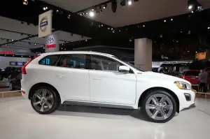 Volvo XC60 Plug In Hybrid Concept - Salone di Detroit 2011 - 19