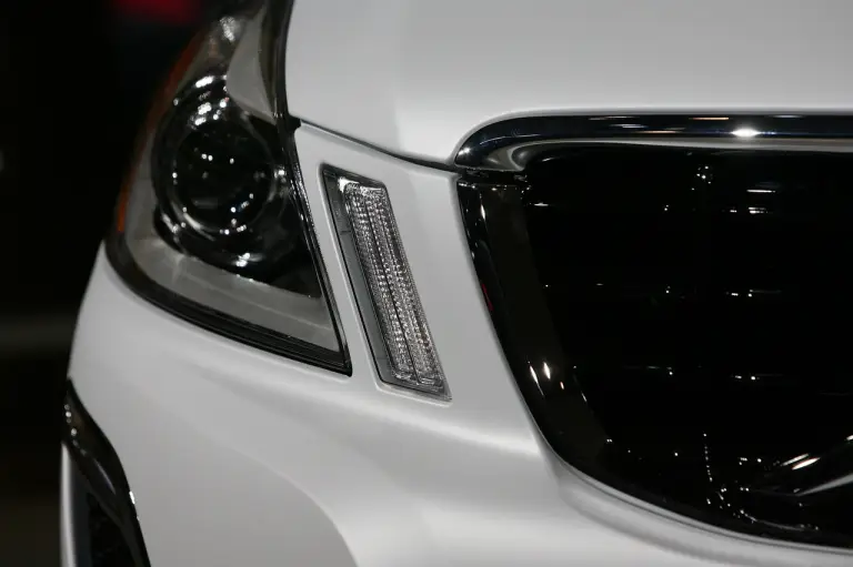 Volvo XC60 Plug In Hybrid Concept - Salone di Detroit 2011 - 5