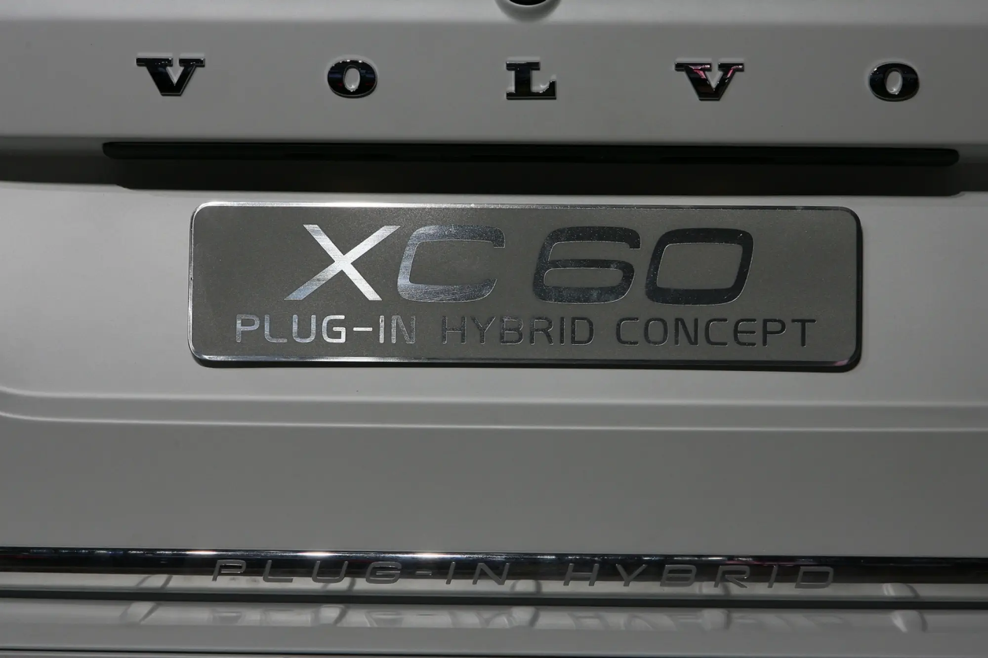 Volvo XC60 Plug In Hybrid Concept - Salone di Detroit 2011 - 11