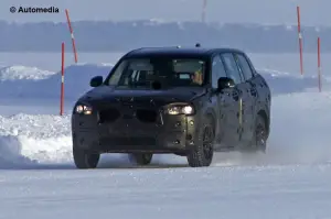 Volvo XC90 2015 - Foto spia 10-02-2014