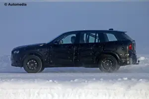 Volvo XC90 2015 - Foto spia 10-02-2014