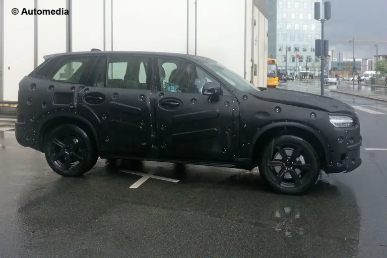 Volvo XC90 2015 - Foto spia 12-05-2014 - 3