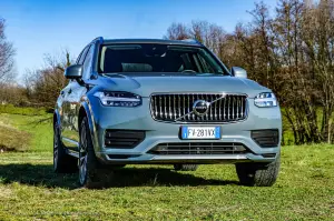 Volvo XC90 B5 2020 - Prova su Strada