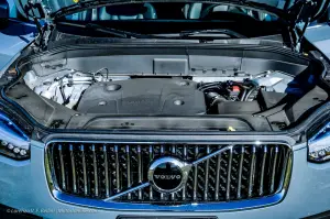 Volvo XC90 B5 2020 - Prova su Strada
