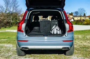 Volvo XC90 B5 2020 - Prova su Strada