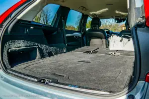 Volvo XC90 B5 2020 - Prova su Strada