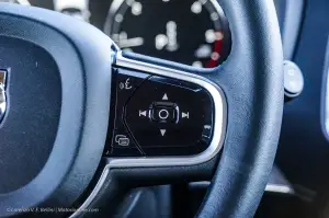 Volvo XC90 B5 2020 - Prova su Strada