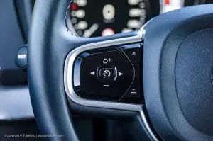 Volvo XC90 B5 2020 - Prova su Strada