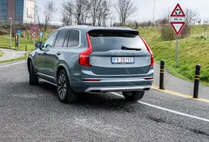 Volvo XC90 B5 2020 - Prova su Strada