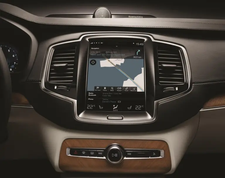 Volvo XC90 MY 2015 - Foto infotainment - 10