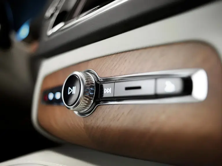 Volvo XC90 MY 2015 - Foto ufficiali interni - 3