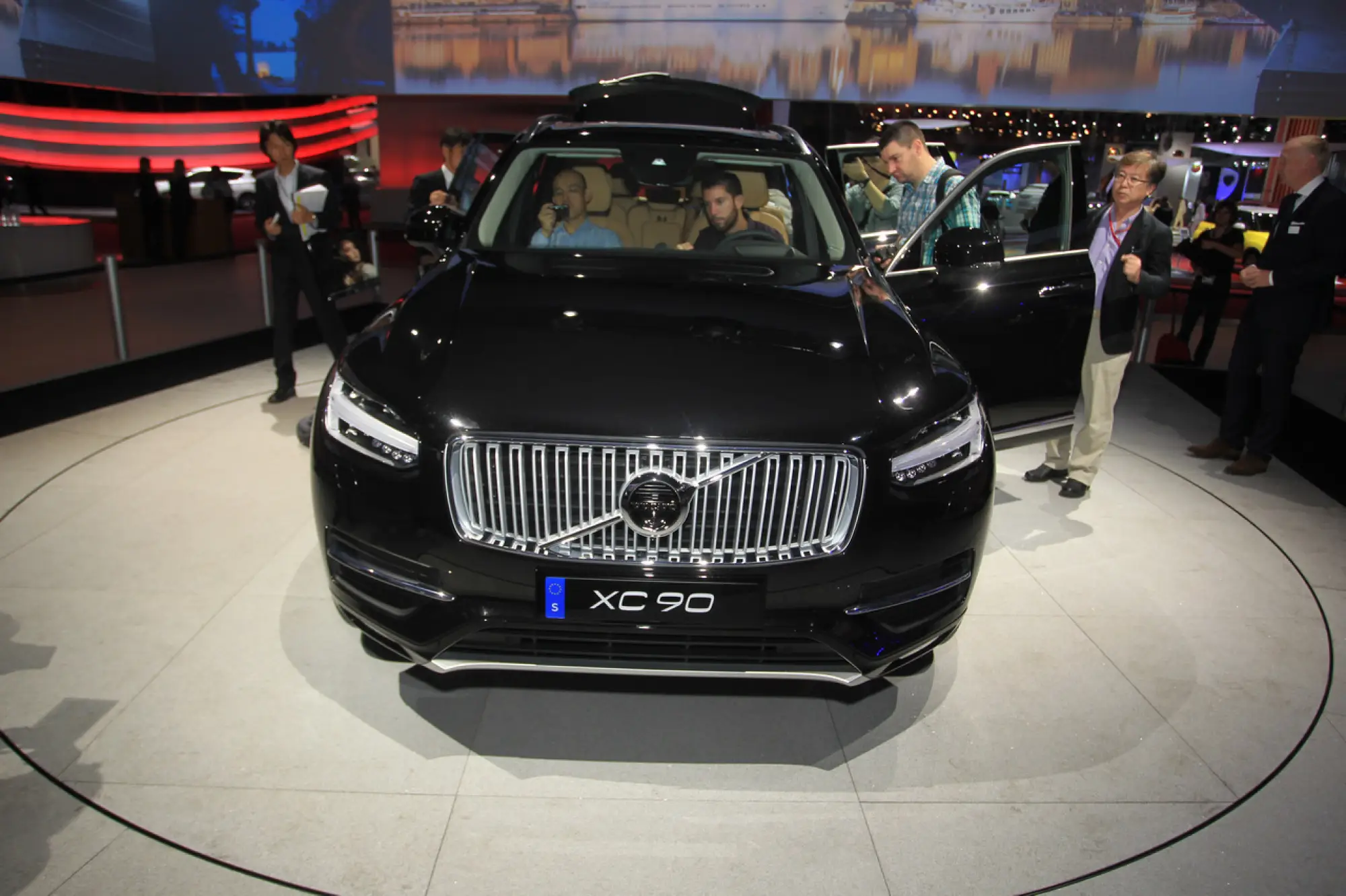 Volvo XC90 - Salone di Parigi 2014 - 14