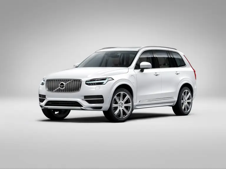 Volvo XC90 T8 ibrida plug-in - 9